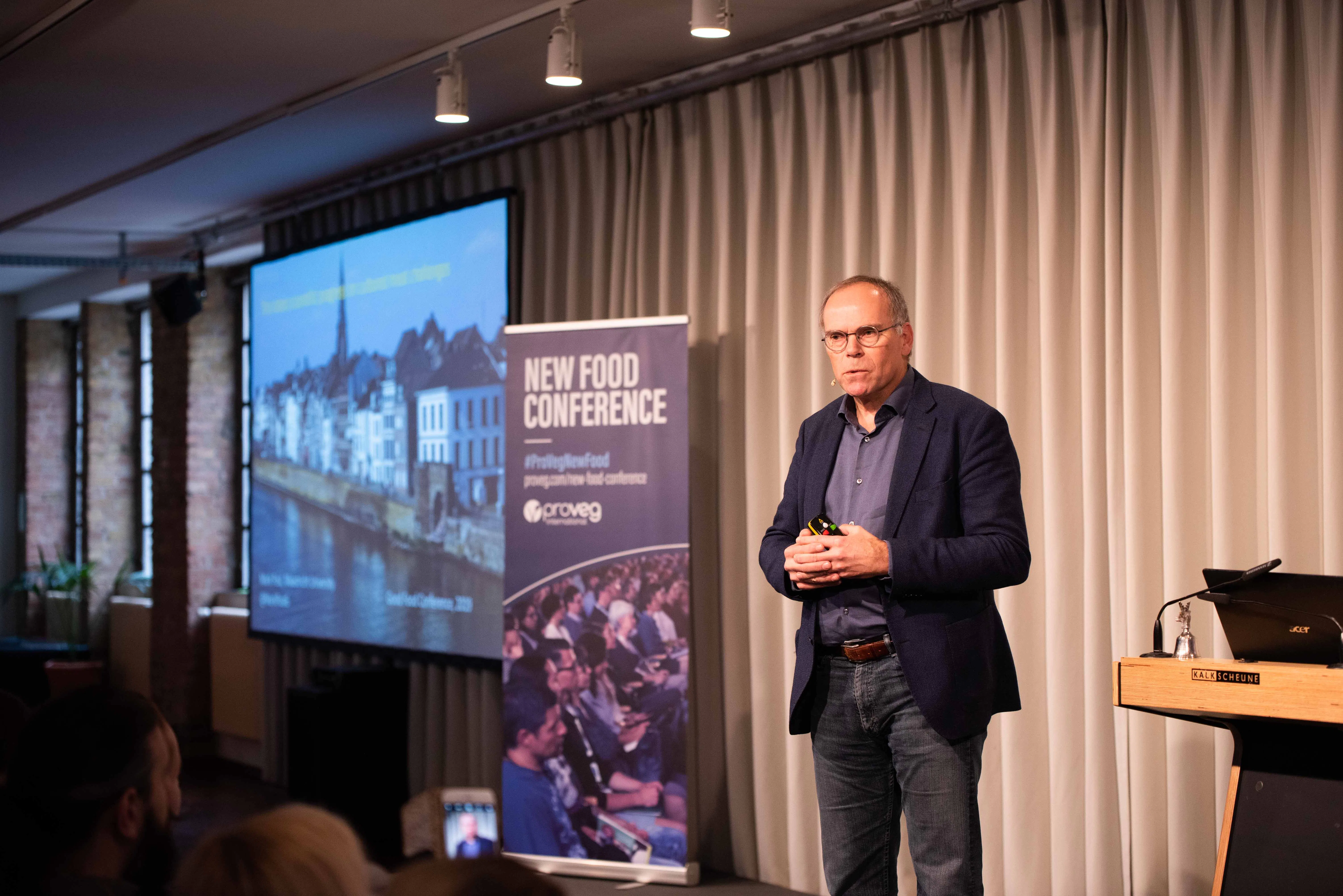 Mark Post bij de New Food Conferentie in Berlijn