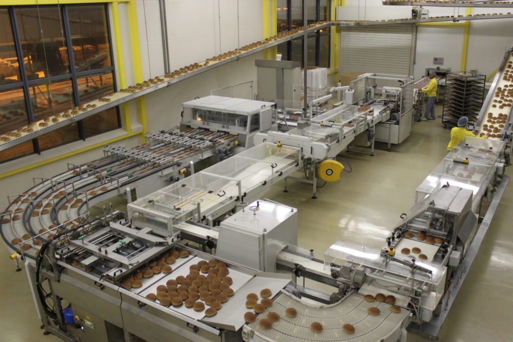 Met AI scant de computer de broodjes op grootte, vorm en kleur. Foto: Amstelveld