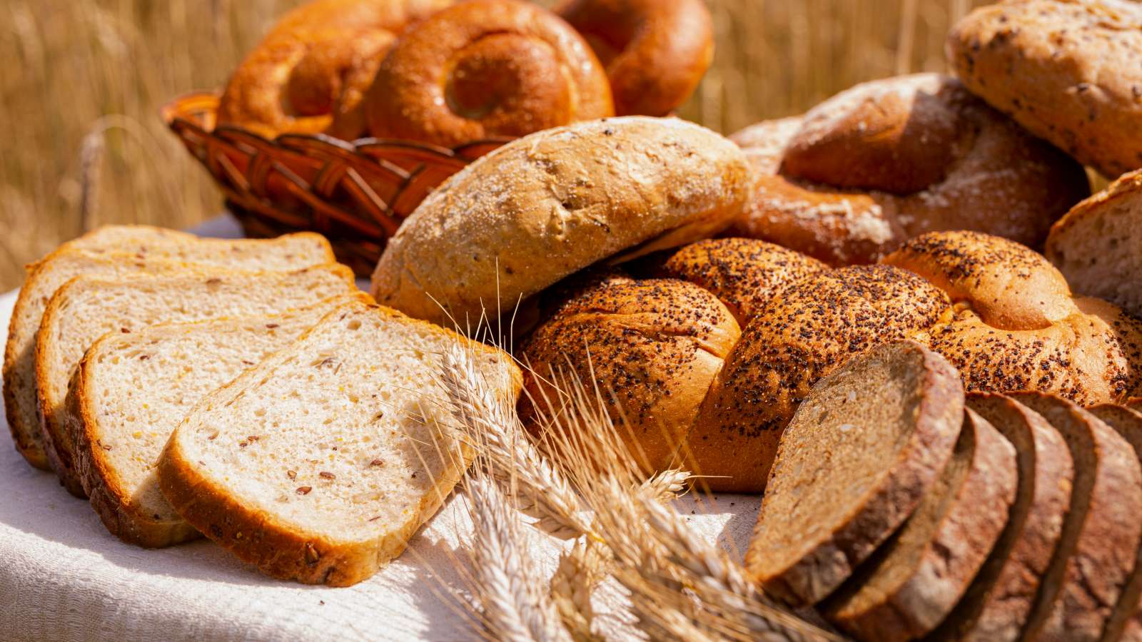 Voor brood zijn grenswaarden opgesteld voor natrium, verzadigd vet, mono- en disachariden en vezelgehalte.