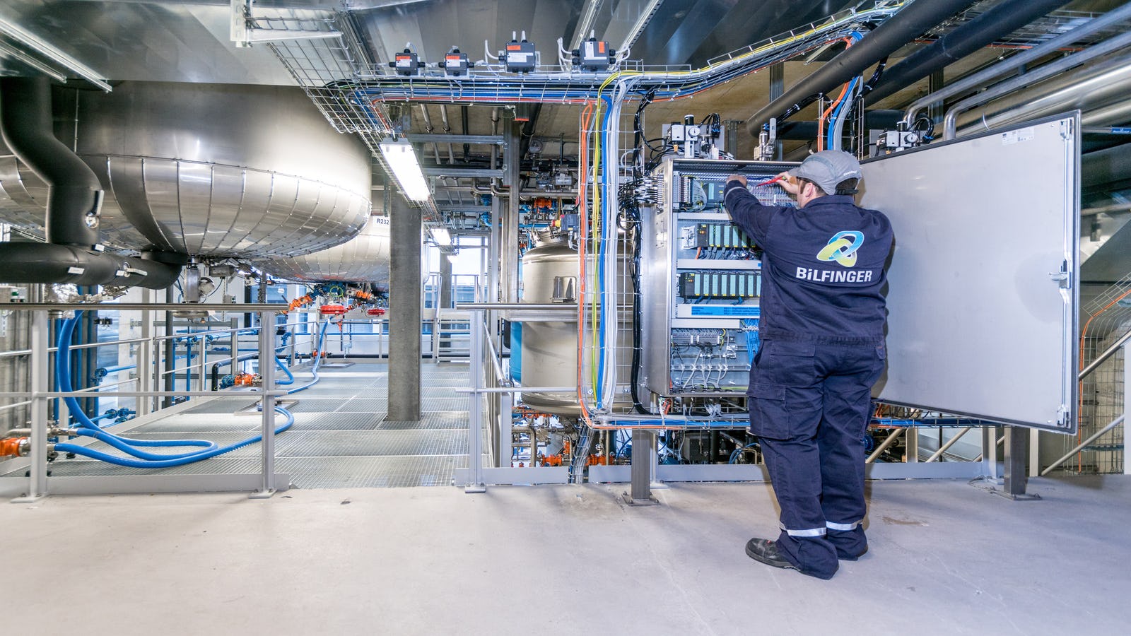 Het plan van aanpak voor Bilfinger Tebodin is de drietrapsraket; 
besparen, optimaliseren en transitiemaatregelen.