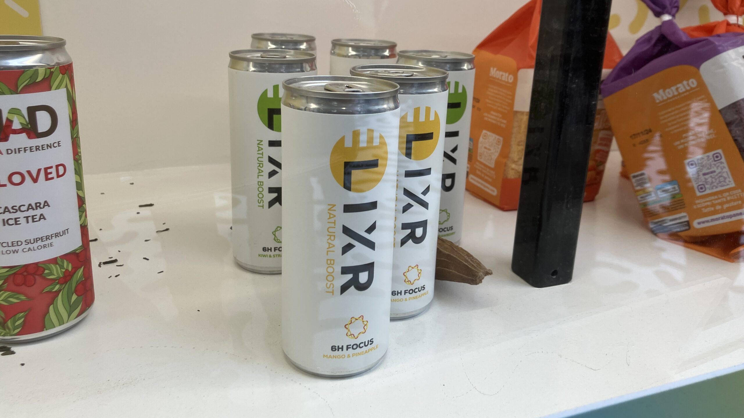 Natuurlijke energiedrank gemaakt van matcha, guarana en groene thee zonder toegevoegd suiker - Elixir