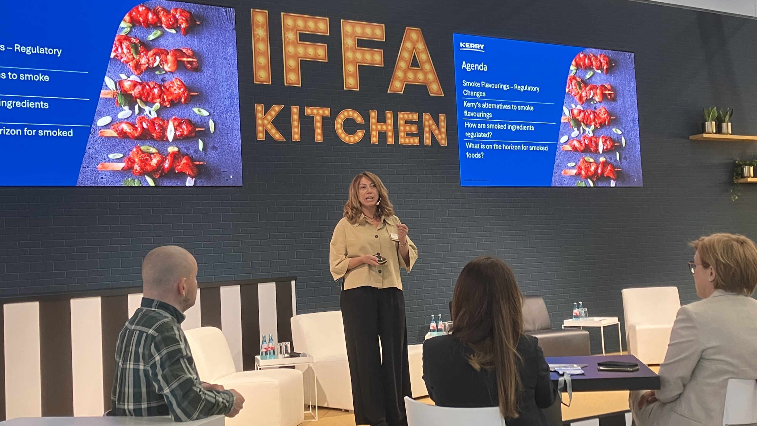 Zeynep Ilkbahar, Global Taste Regulatory Affairs Director bij Kerry Red Arrow, deze week tijdens de IFFA-vakbeurs in Frankfurt.