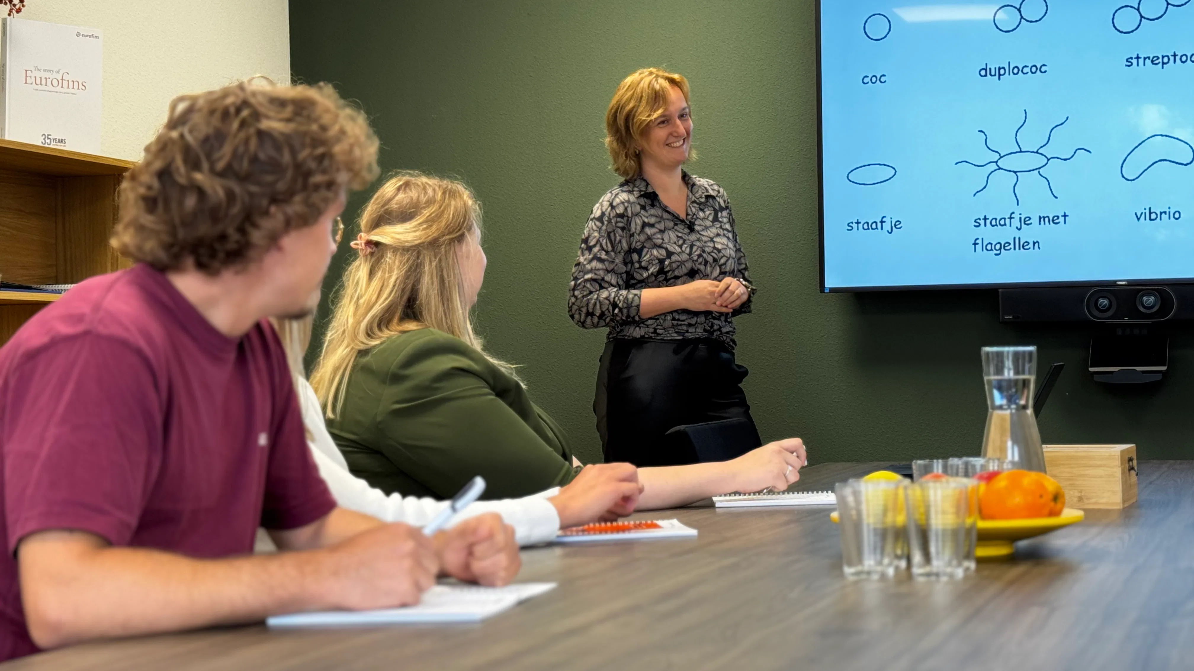 Emeli Martens: ‘Als je een week later een e-learning maakt, beklijft de stof wél.’